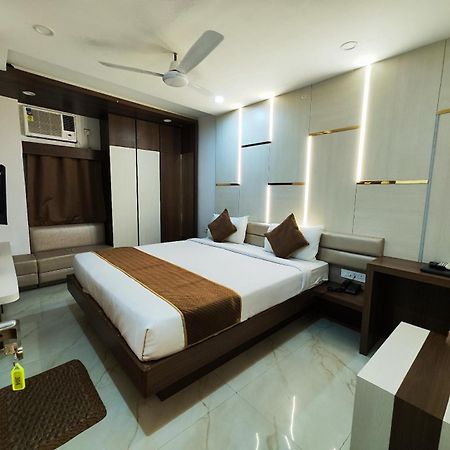 Hotel Rudraksha Inn Deoghar Exteriör bild