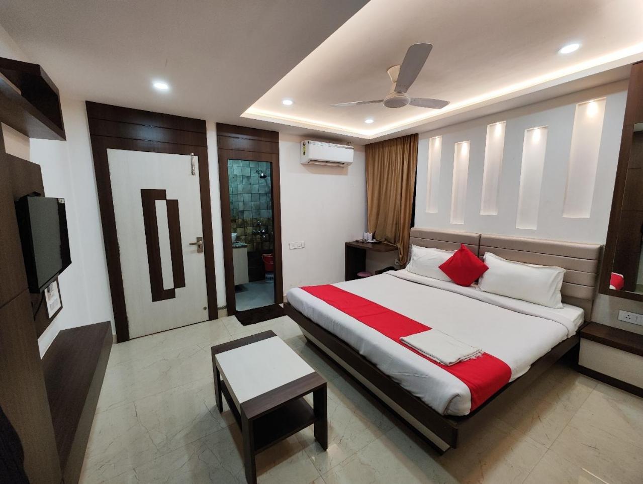 Hotel Rudraksha Inn Deoghar Exteriör bild