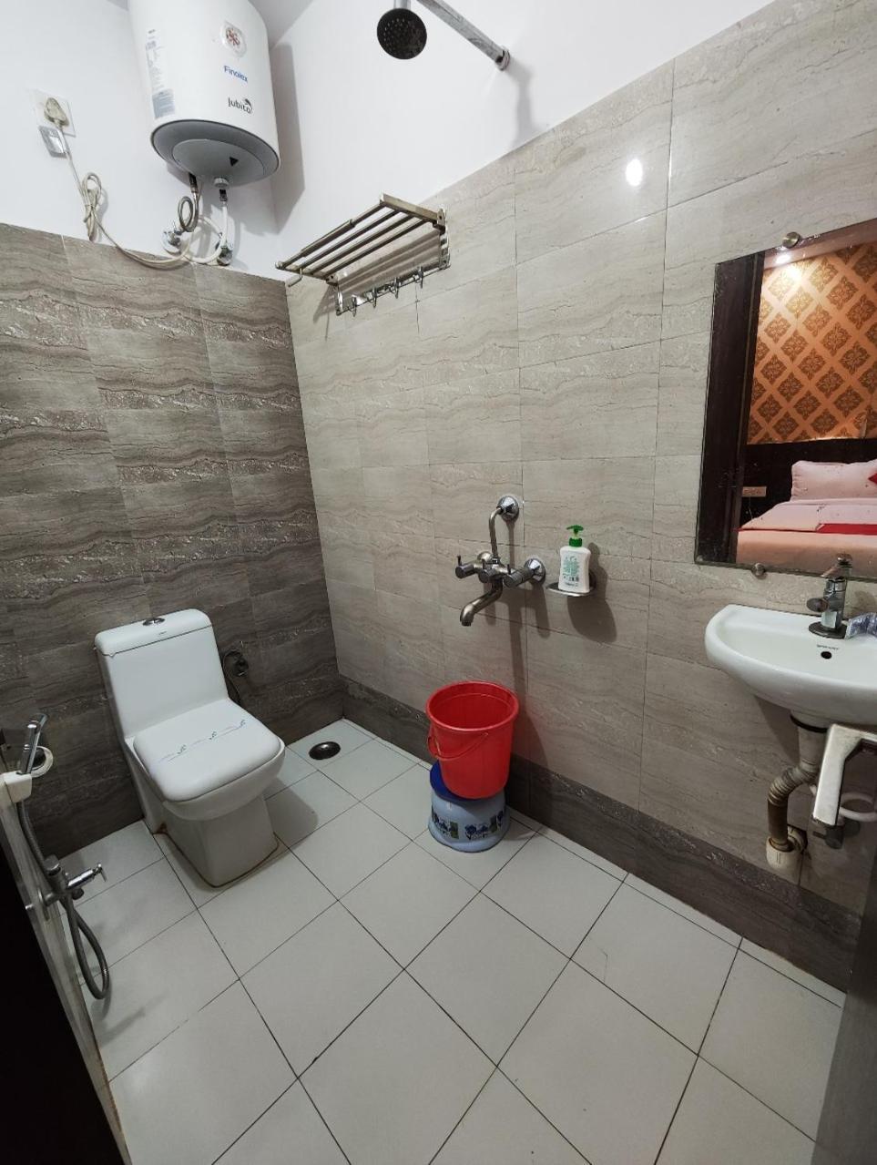 Hotel Rudraksha Inn Deoghar Exteriör bild