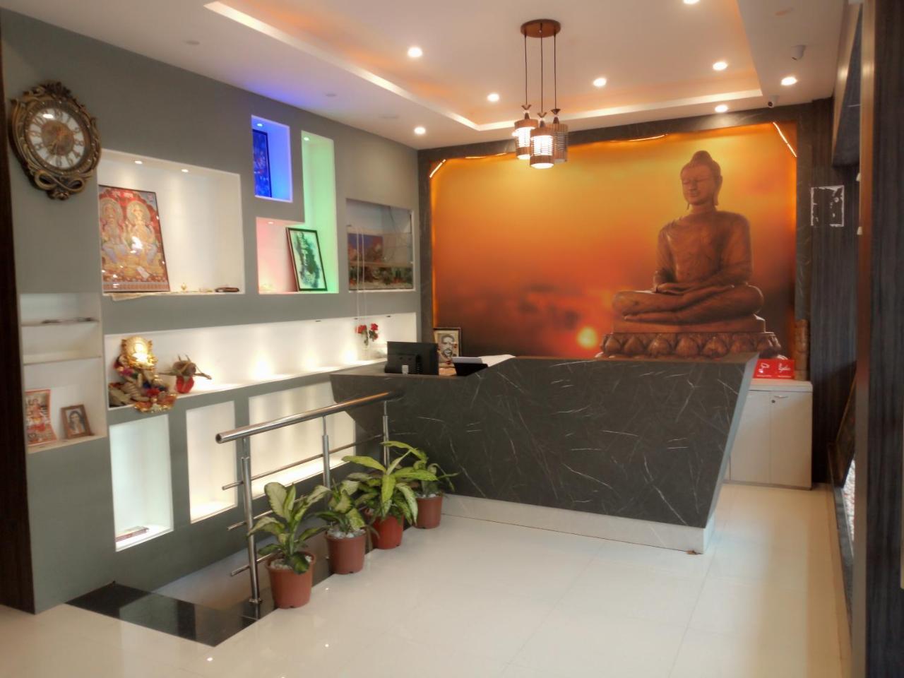 Hotel Rudraksha Inn Deoghar Exteriör bild